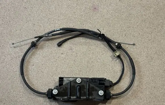 BMW X5 F15 Hand brake control module 6882007 6870191