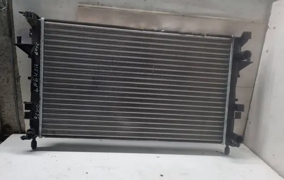 Renault Laguna II Coolant radiator 