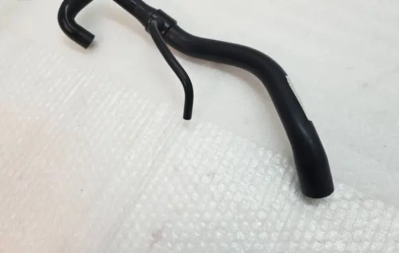 Volkswagen Polo Breather hose/pipe 030103493CD 500001375211