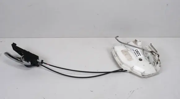 Suzuki Swift II Front door lock 82202-68LA1