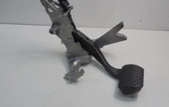 Audi A4 S4 B6 8E 8H Brake pedal 8E1721117A