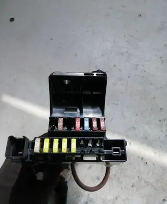Toyota Corolla Verso AR10 Fuse module