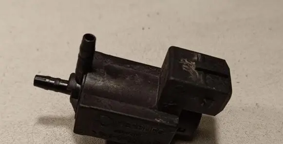 BMW X5 E70 Turbo solenoid valve 70231800 7810831