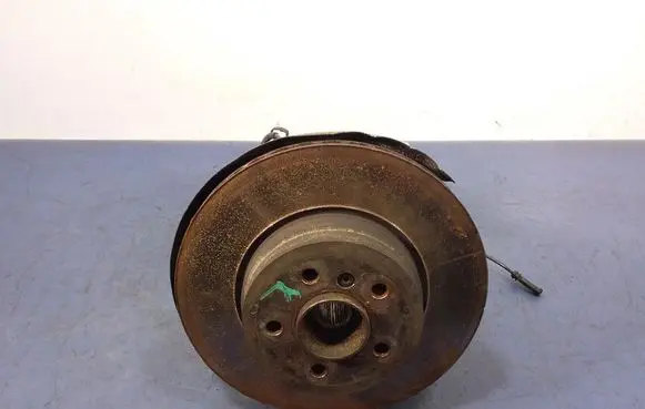 BMW X5 F15 Front wheel hub spindle knuckle 6877217