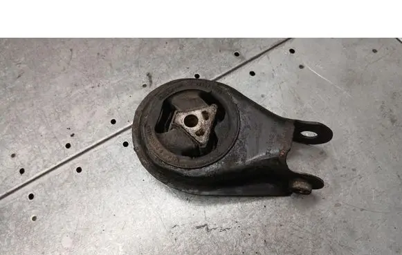 Volvo V50 Engine mounting bracket 4M516P082GB