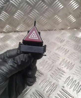 Mercedes-Benz A W169 Hazard light switch 1698207410 33450201 SAQC03D0T