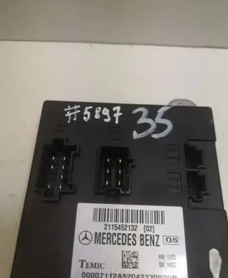 Mercedes-Benz CLS C219 Comfort/convenience module A2115452132