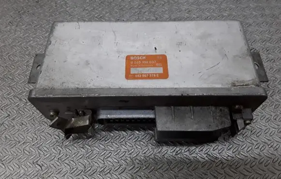 Audi 80 90 S2 B4 ABS control unit/module 0265100037 443907379C