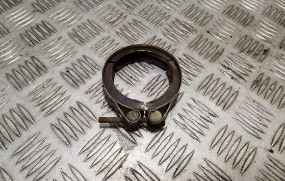 Skoda Superb B8 (3V) Muffler pipe connector clamp 04L253725B