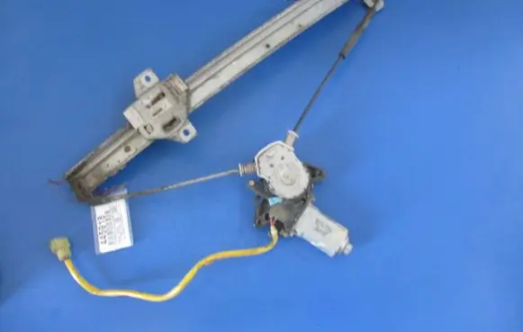 Suzuki Vitara (ET/TA) Front door window regulator with motor