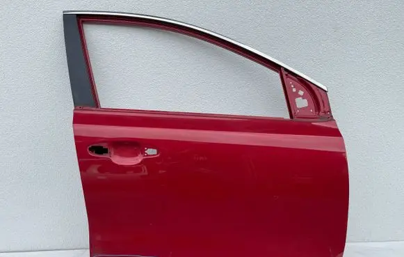 KIA Sportage Front door