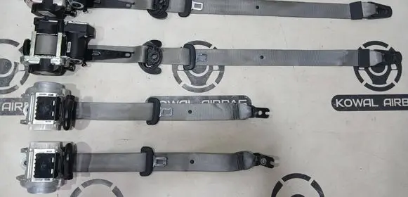 Audi A4 S4 B9 Set of seat belts 8W0857805B 8W0857806B
