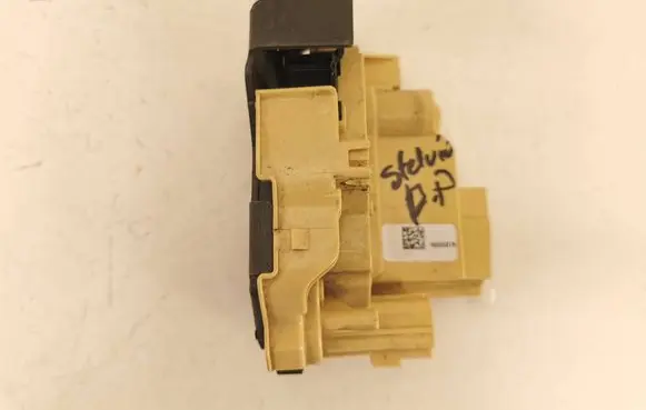 Alfa Romeo Giulia Front door lock 50535378