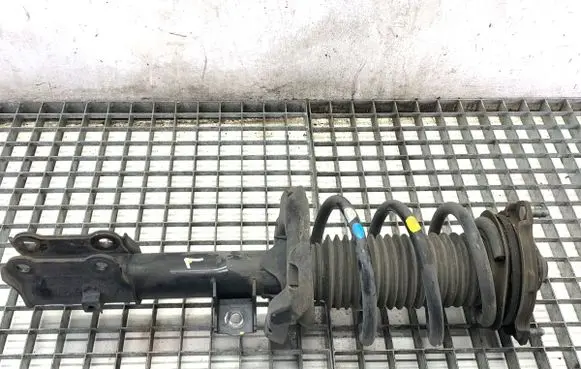 KIA Xceed Front shock absorber/damper 