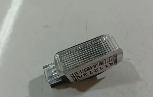 Volkswagen PASSAT B6 Other interior light 4B0947415A