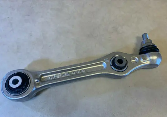 Mercedes-Benz CLS W257 Front control arm A2053304507 2053304507