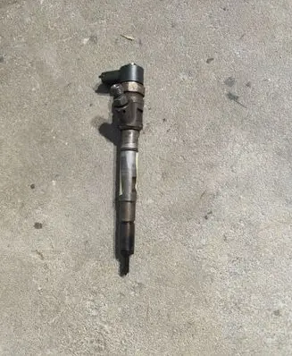 KIA Sorento Fuel injector 0445110275