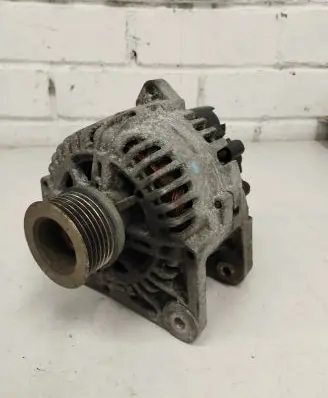 Renault Megane II Generator/alternator 8200588648 2543439A TG11C055