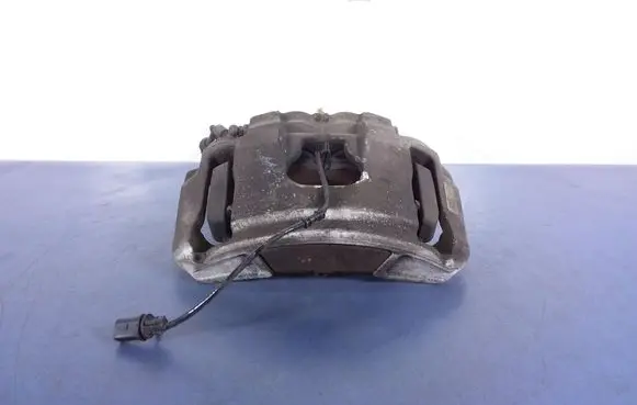 Audi A8 S8 D4 4H Front brake caliper