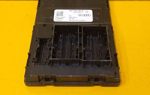 Audi A4 S4 B9 Comfort/convenience module 8W1907063B