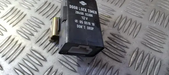 Nissan Primera Other control units/modules 2845093j00 05051010