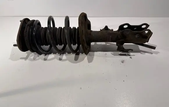 Toyota Auris E180 Front shock absorber/damper