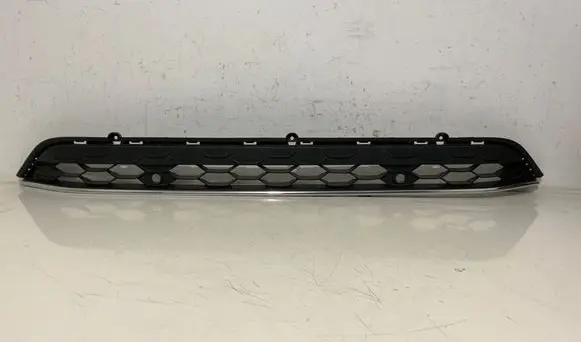 Volkswagen Tiguan Front bumper lower grill 5NA853677C