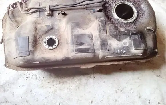 Suzuki Grand Vitara II Fuel tank 