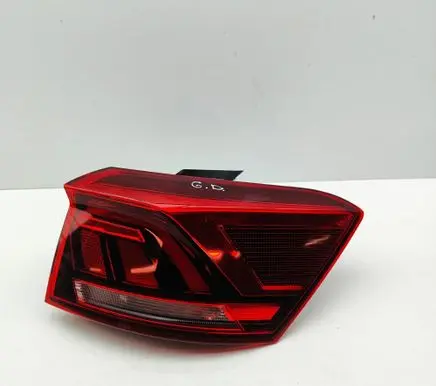 Volkswagen T-Roc Rear/tail lights 2GA945096D 2GA945312