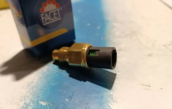 Coolant temperature sensor