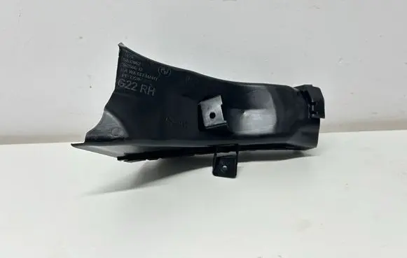 BMW 4 G22 G23 G24 G26 Intercooler air guide/duct channel 5A32062 74850613 748506