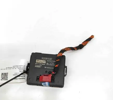 Volkswagen Golf VII Gateway control module 5QE907530A A2C3855650250