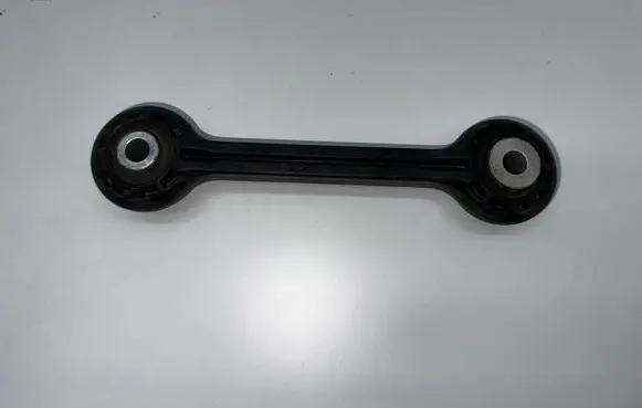 Audi A4 S4 B9 Front anti-roll bar/stabilizer link 8K0411311D 140313