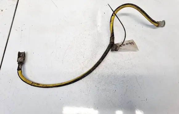 Nissan Primera Positive cable (battery) 