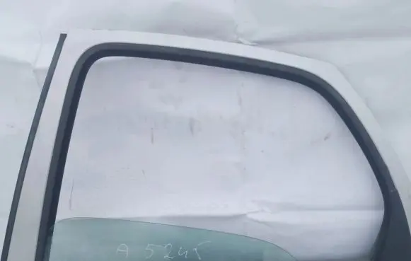 Citroen Xsara Picasso Rear door window glass