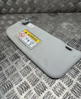Sun visor