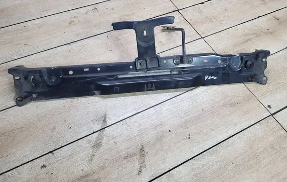 Mercedes-Benz C W204 Top upper radiator support slam panel A2046200272