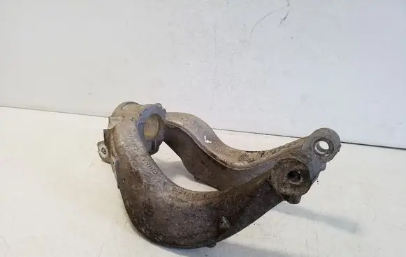 Volvo XC60 Lower shock absorber bracket 31681983