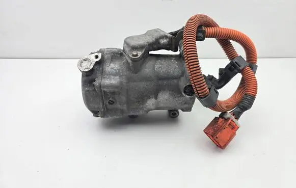 Toyota Prius (XW20) Air conditioning (A/C) compressor (pump) ES18C 0420000196