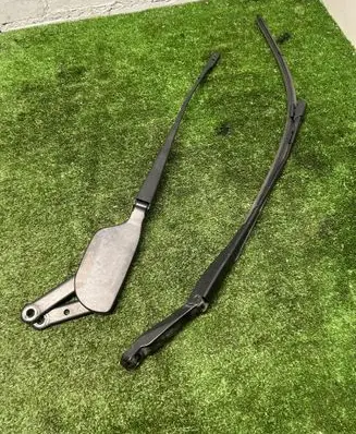 Mercedes-Benz GLE W167 Headlight wiper blade set a1678240600 a1678200900