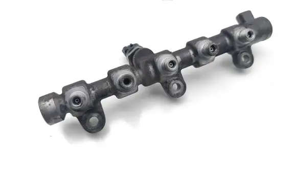 Fuel main line pipe