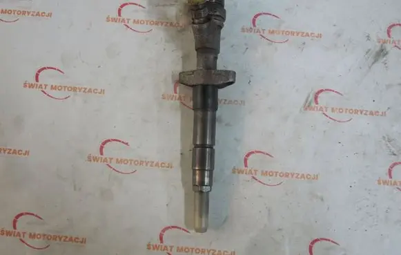BMW 5 E60 E61 Fuel injector 0445110141