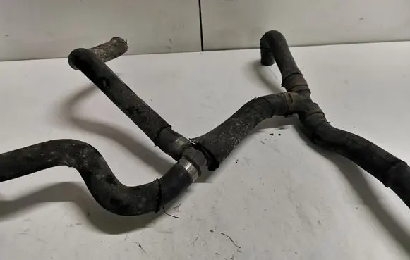 Audi A8 S8 D3 4E Engine coolant pipe/hose