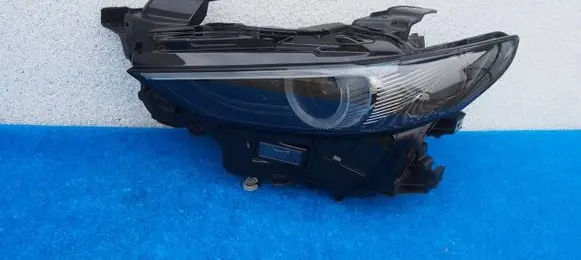 Mazda 3 Headlight/headlamp BCJH51040