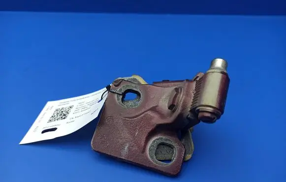 BMW 6 E63 E64 Front door hinges set 7072667 7072669