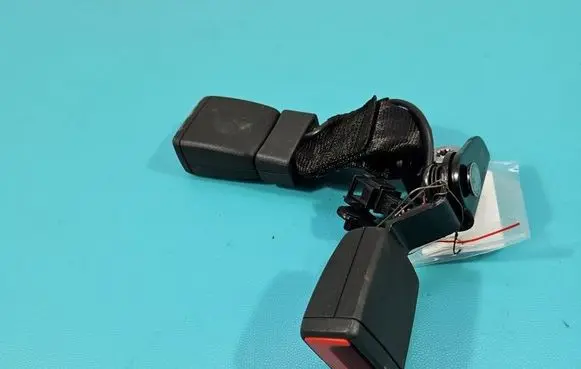 Skoda Fabia Mk4 (6VA) Rear seatbelt 6VA857739 IMPRK1605152