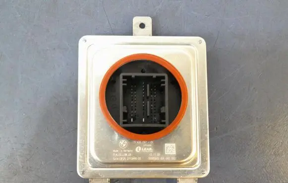 BMW 5 G30 G31 G38 Voltage converter/converter module 5A26C67