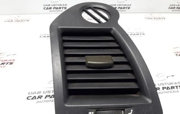 Renault Megane II Dashboard side air vent grill/cover trim A1007009 31959X