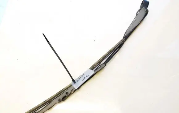 Renault Rapid Front wiper blade arm 7700805278