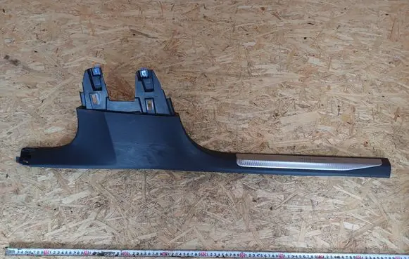 Peugeot 3008 II Front sill trim cover 9824110877 9813420777 9811645977